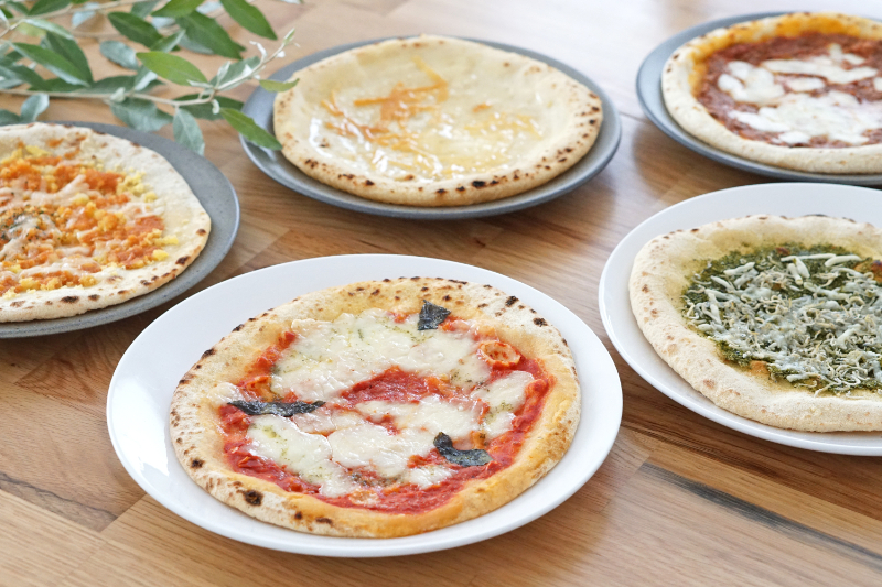 【どんなピザが届くか、毎月ワクワク】美味しい＆体に優しい『ホエイピザ』が毎月届く、YOROKOBA FACTORYのサブスク